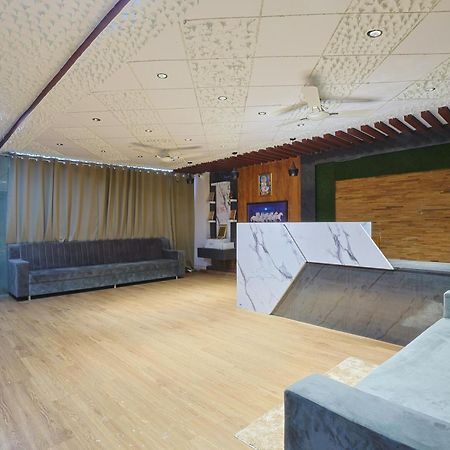 Hotel Monville Group Vadodara Kültér fotó