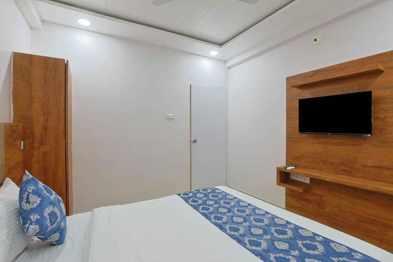 Hotel Monville Group Vadodara Kültér fotó