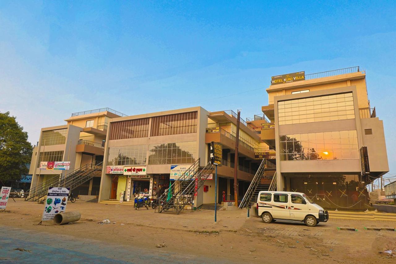Hotel Monville Group Vadodara Kültér fotó